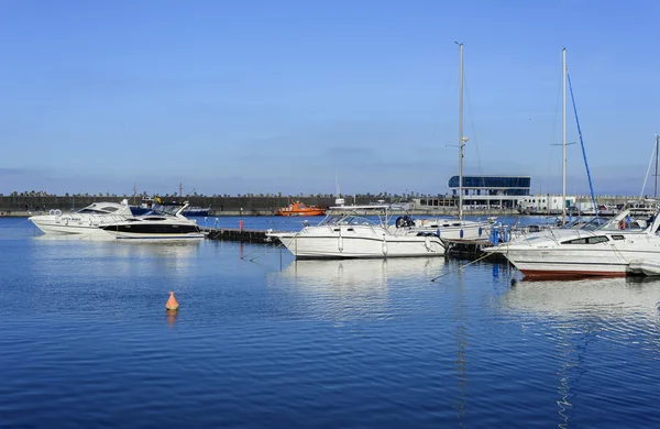 Yahts dans le port de Constanta — Photo