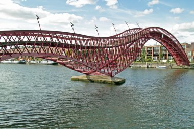 Python Amsterdam'da Hollanda köprü.