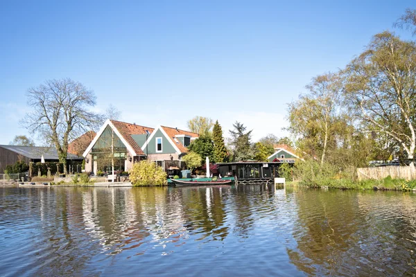 オランダの春には典型的なオランダの風景 — ストック写真