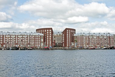 Modern Amsterdam'da Hollanda Binası