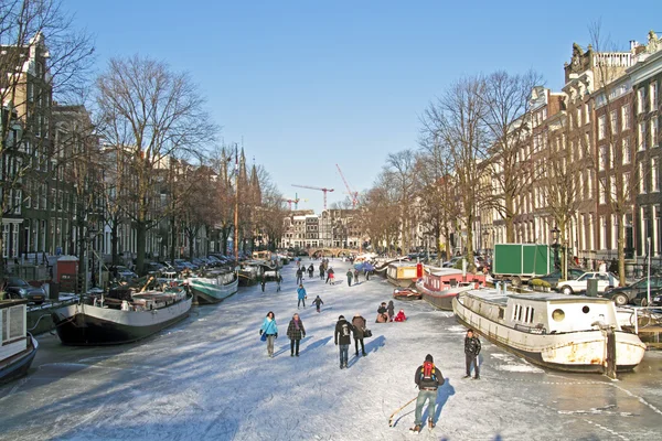 Vinter i amsterdam Nederländerna — Stockfoto