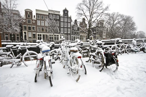 Zima w Amsterdamie w Holandii — Zdjęcie stockowe