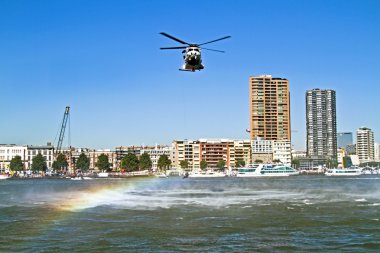 Rotterdam, Hollanda - Eylül 09: Ordu helikopteri pickin