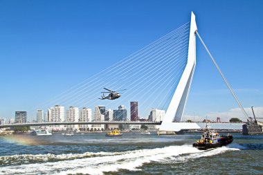Rotterdam, Hollanda - Eylül 09: Ordu helikopter uçuyor