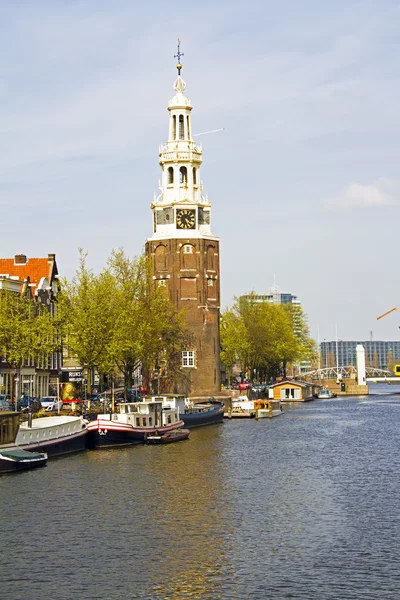 Medeltida montelbaanstower i amsterdam Nederländerna — Stockfoto