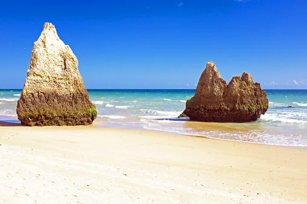 Panorama från praia tres irmaos i alvor i algarve portugal — Stockfoto