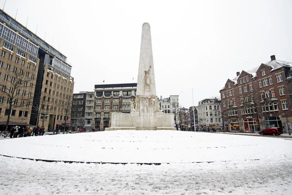 Snowy Damsquare in Amsterdam the Netherlands — Stock Photo, Image
