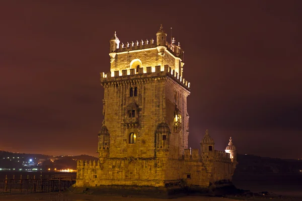 Wieża z Belém w nocy w Lizbonie spokojne — Zdjęcie stockowe