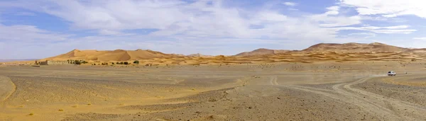 Panorama del desierto de Erg Chebbi en Maroc África — Foto de Stock