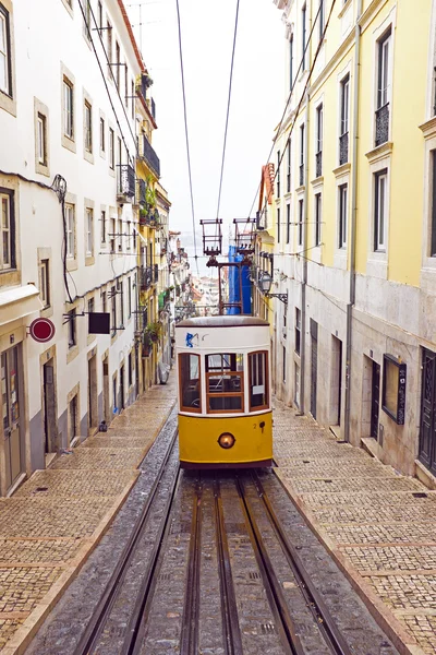 Bica tram in Lissabon portugal — Stockfoto