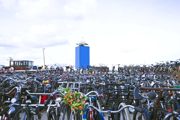 Motorsykler i Amsterdam – stockfoto