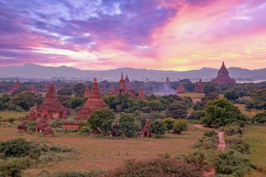Bagan, Myanmar 'daki antik tapınaklar