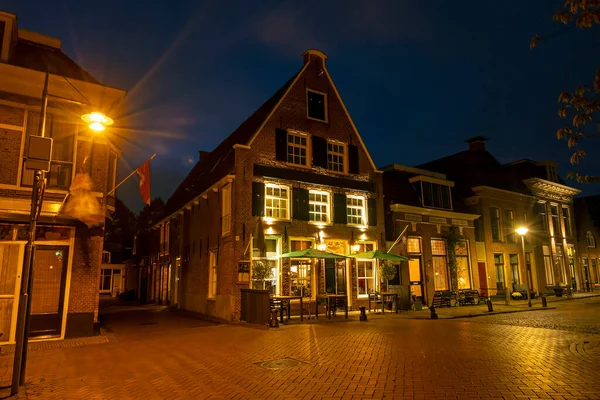 Mittelalterliche Häuser Der Historischen Stadt Dokkum Den Niederlanden Bei Nacht — Stockfoto