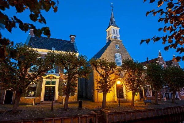 Günbatımında Hollanda Sloten Friesland Daki Ortaçağ Kilisesi — Stok fotoğraf