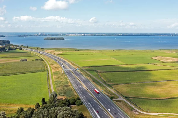 Flyg Från Motorväg Nära Amsterdam Vid Ijsselmeer Nederländerna — Stockfoto