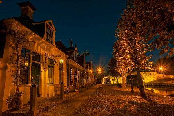 Historische Häuser Der Stadt Sloten Den Niederlanden Bei Nacht — Stockfoto