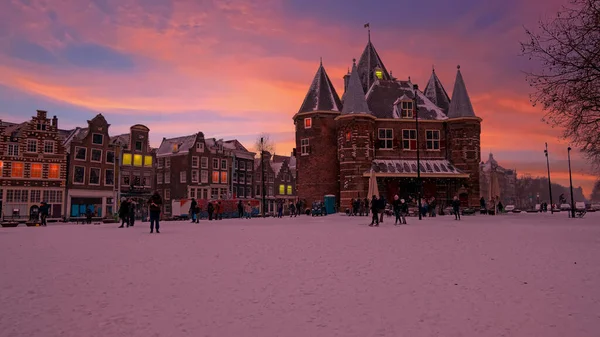 Snowy Nieuwmarkt Waag Building City Center Amsterdam Netherlands Winter Sunset — Fotografia de Stock