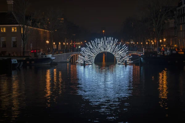 Puente Iluminado Amsterdam Amstel Los Países Bajos Por Noche — Foto de Stock