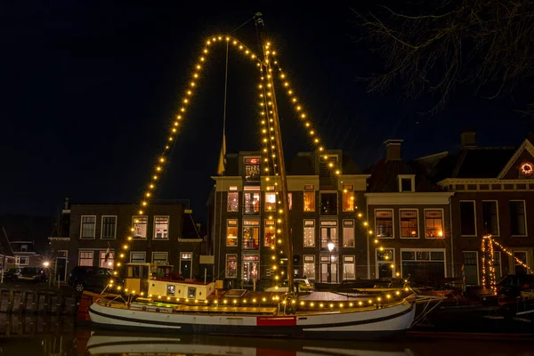 Dekorerade Traditionella Segelbåtar Hamnen Från Harlingen Nederländerna Natten — Stockfoto