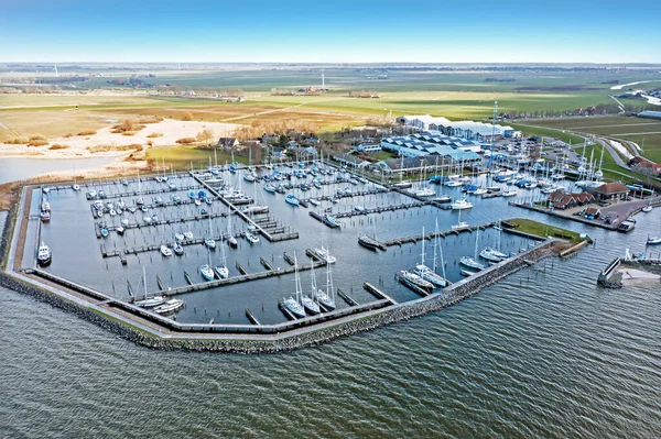 オランダ フリースラントのヒンデローペン港からの空中 — ストック写真