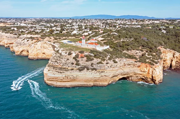 Aéreo Farol Farol Alfanzina Num Penhasco Algarve Portugal — Fotografia de Stock