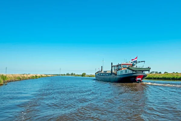 Nave Carico Sui Canali Della Frisia Nei Paesi Bassi — Foto Stock