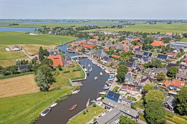 Hollanda, Friesland 'daki Gaastmeer köyünden havadan.