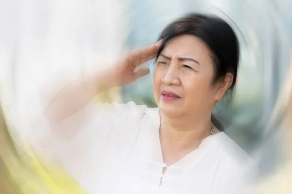 Enfermo Asiático Edad Avanzada Mujer Que Sufre Vértigo Síntoma Mareo — Foto de Stock