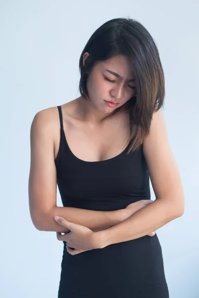 Kranke Asiatische Frau Mit Magenschmerzen Menstruationskrämpfen Bauchschmerzen Lebensmittelvergiftung Gastritis Saurem — Stockfoto