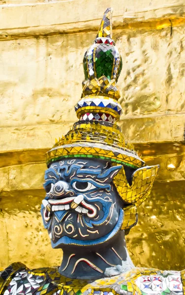 Statue du Gardien du visage au temple — Photo