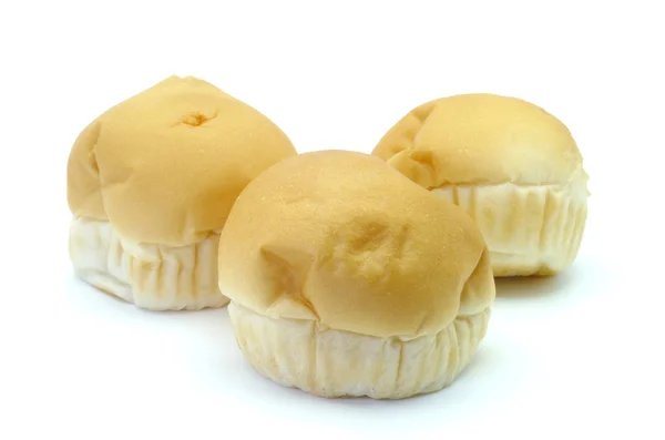 Вкусные булочки с изолированным на белом — стоковое фото