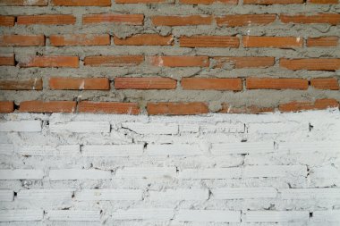 eski duvarlar kırık