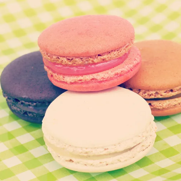 Macarons francesi dolci e colorati stile retrò-vintage — Foto Stock