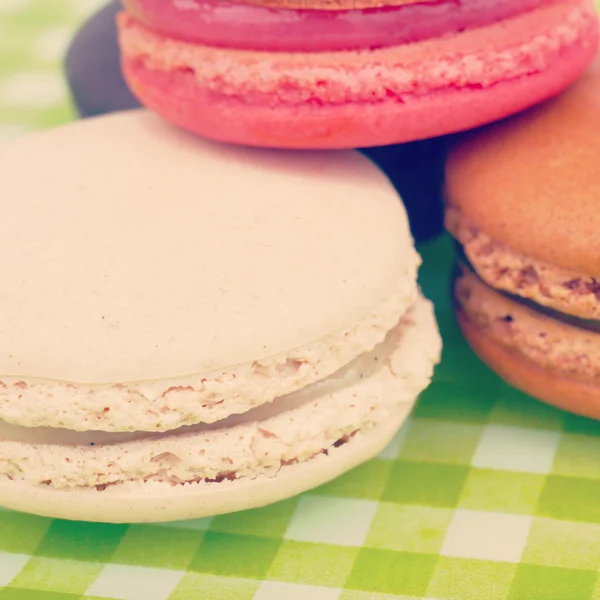 Sweet and colourful french macarons retro-vintage style — Stock Photo, Image