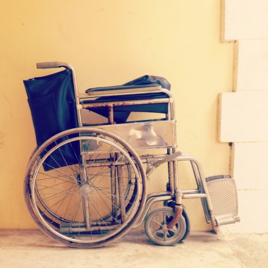 tekerlekli sandalye eski vintage retro tarzı