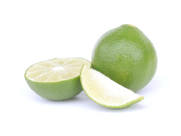 Agrumes citron vert isolés sur fond blanc — Photo