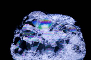 Soyut arka plan beyaz sabunlu köpük dokusu. Köpüklü şampuan köpüğü.