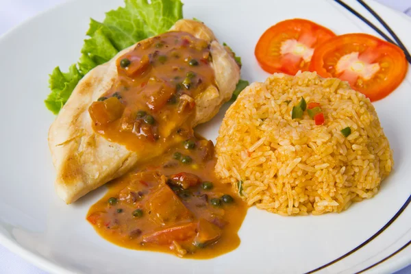 Chicken steak with fried rice — Stock Photo, Image