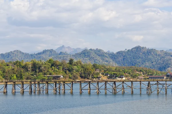 Tayland en uzun ahşap köprü — Stok fotoğraf