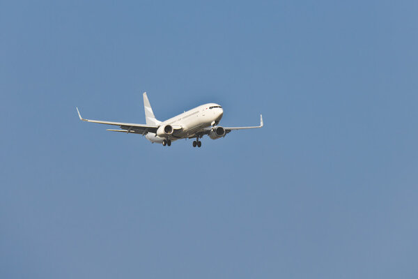 Два двигателя готовятся к посадке
