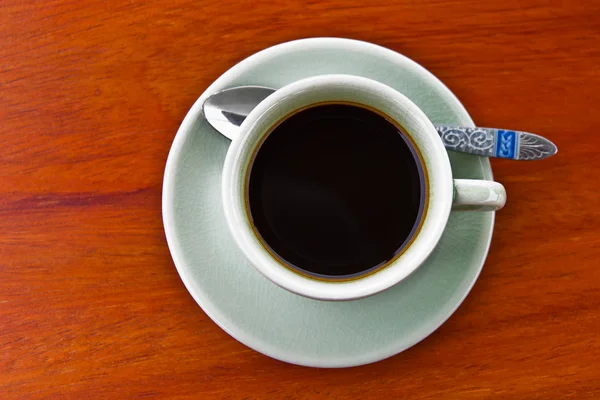 Una tazza di espresso caldo — Foto Stock