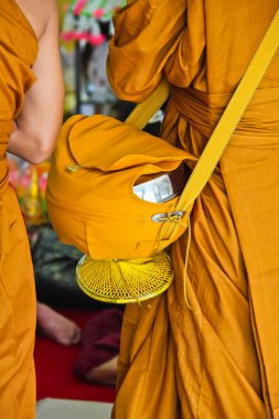 keşiş 's arms kase