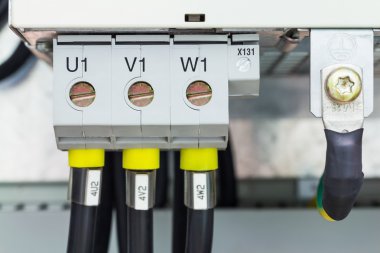 Three phase power connection clipart