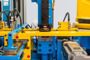 yüksek teknoloji makine