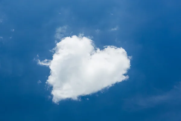 Heart shape white cloud — Stock Photo, Image