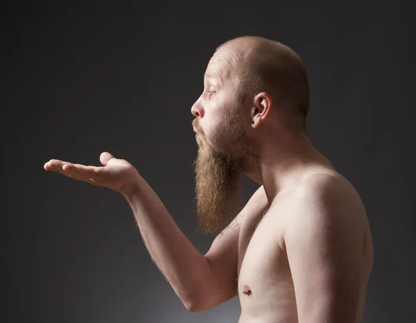 Человек с козьей бородой — стоковое фото
