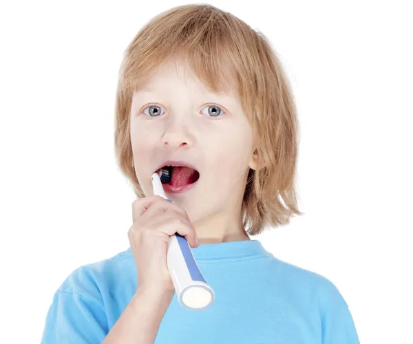 孩子刷牙 — 图库照片