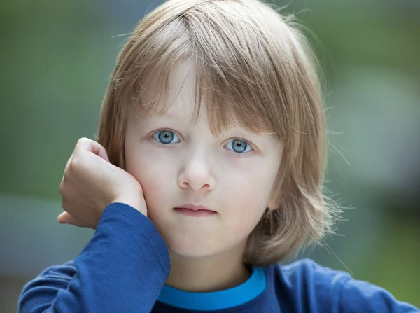 Retrato de un niño — Foto de Stock