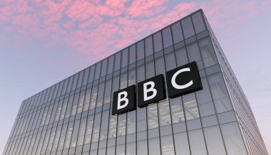 Londra, İngiltere. 31 Ekim 2021, Sadece Editoryal Kullanım, 3D CGI. BBC British Broadcasting Corporation, çok uluslu bir televizyon kanalıdır. Yüksek binalardaki işyeri.