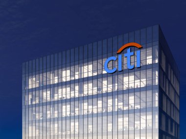 New York, ABD. 5 Aralık 2021. Sadece Editoryal Kullanım, 3D CGI. Cam Bina 'nın tepesindeki Citi İmza Logosu. Yüksek binadaki Citigroup İş yeri Finans Hizmetleri Şirketi.
